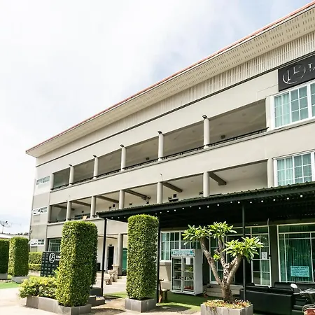 Oyo 75305 T Park Pak Chong Hotel